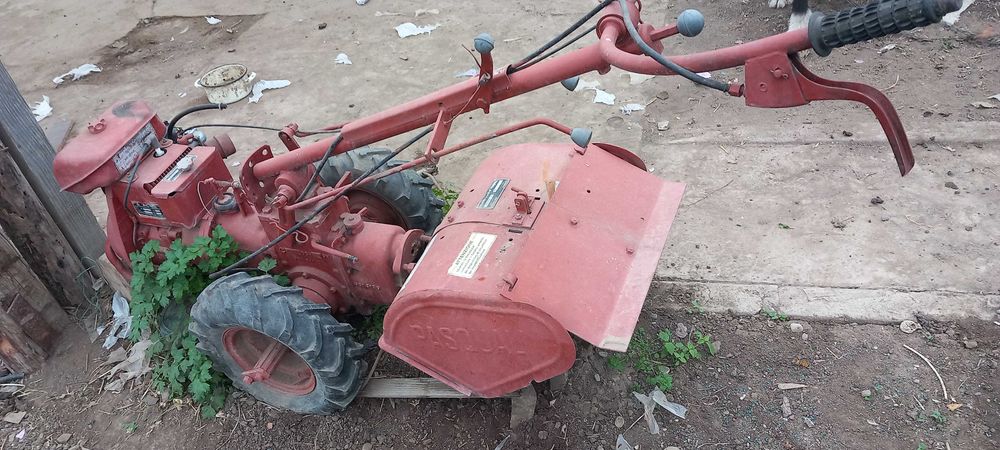 Vând motocultor pasquali 8 cp