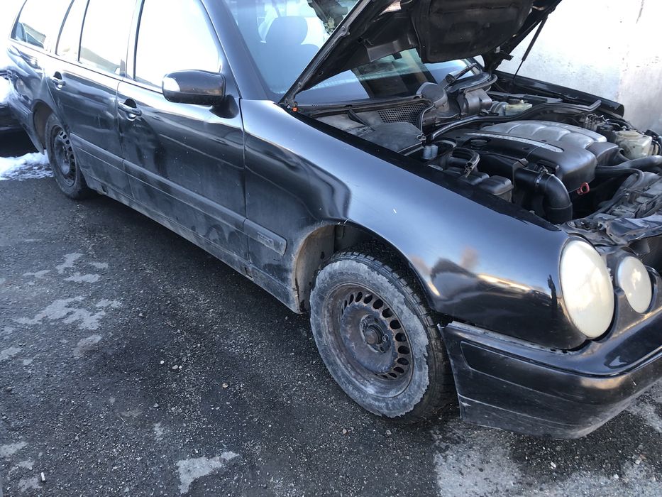 Mercedes S210 на части