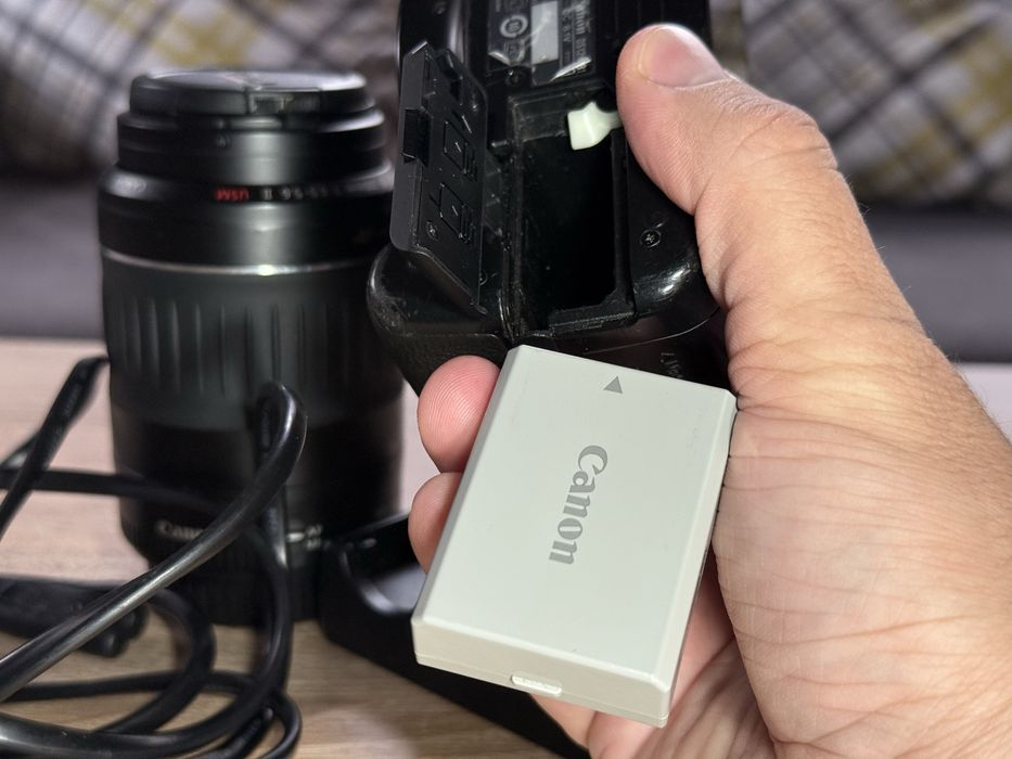 Canon EOS 450D (тяло)