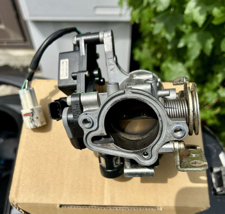 Corp injectie Suzuki Burgman 400 (2008)