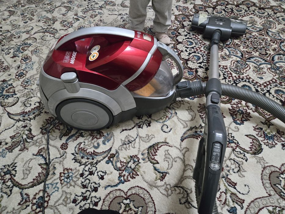 Пылесос LG 2000W COMPRESSOR CHangyutgich LG pilesos