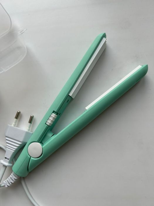 Маленькая и удобная плойка гафре в отличном состоянии