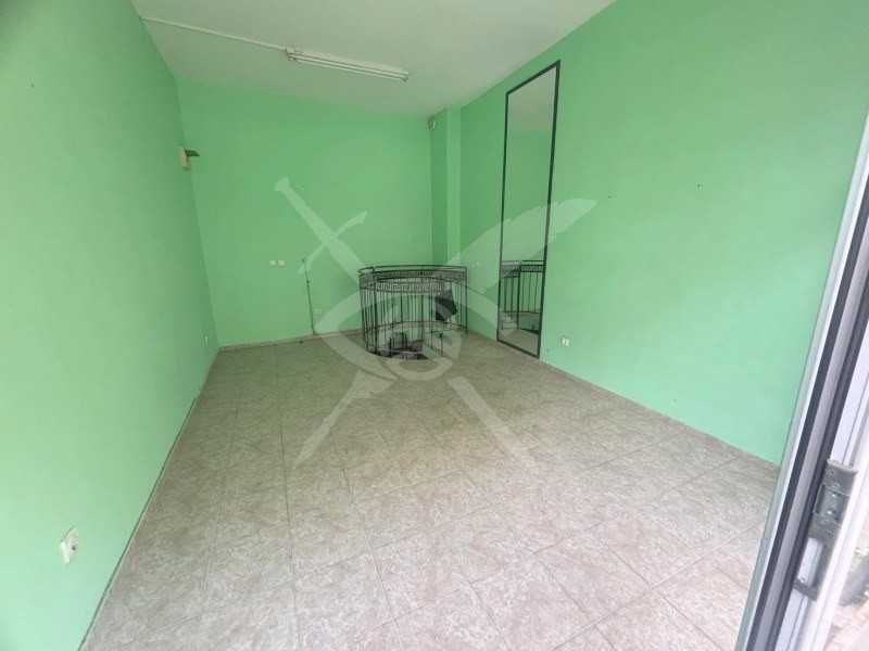 Продава се Магазин в Бургас, Възраждане - 40 кв.м за 863 €/кв.м - Снимка #1