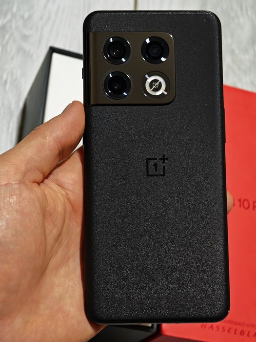 One Plus 10 Pro 256 gb Ram 12 5G