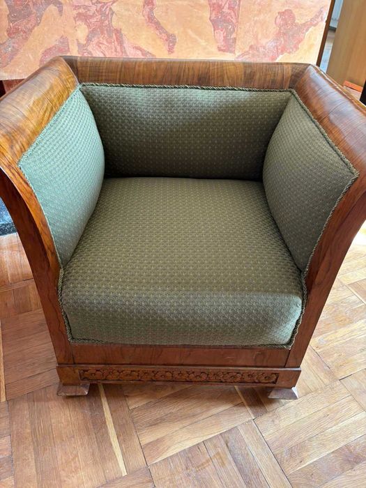 Старинни масивни мебели