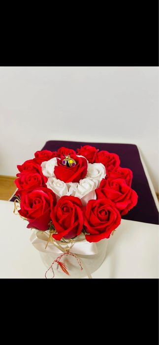 Aranjamente trandafiri de sapun/ flori decorative