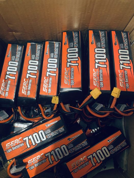 Продам аккум 22.2 волть 7100мач очен силный