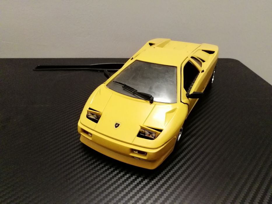 Lamborghini 1:18