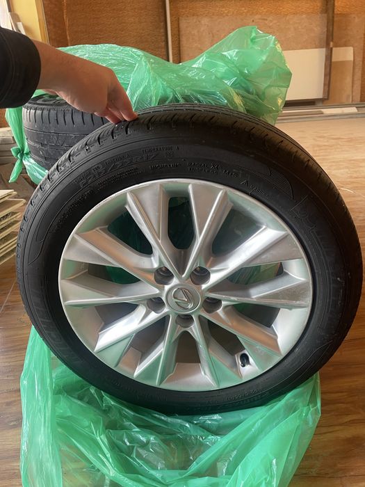 215/55/17 шини диски оригинал