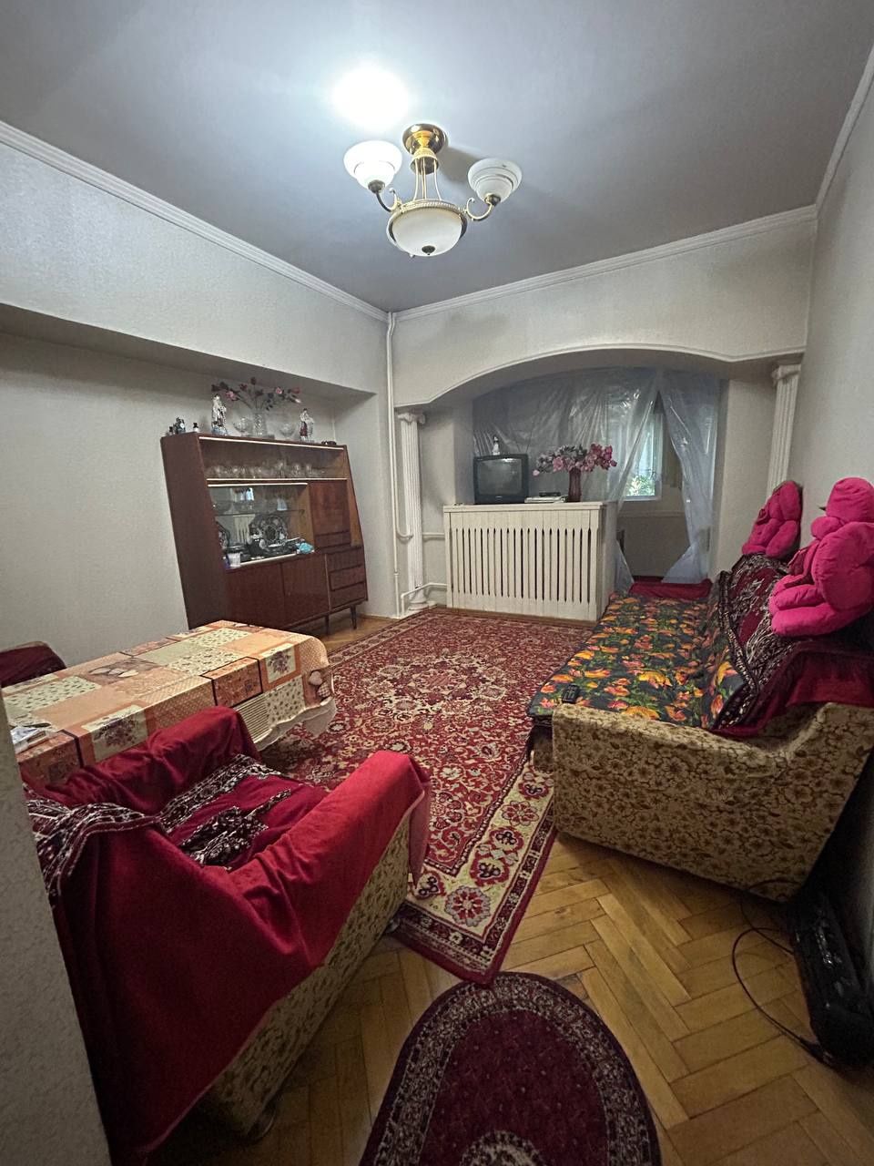 Ц2 квартира прадаётся 2/2/9