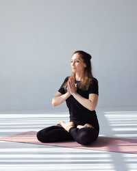 Аштанга йога - практика, объединяющая дыхание, движение, фокусировку