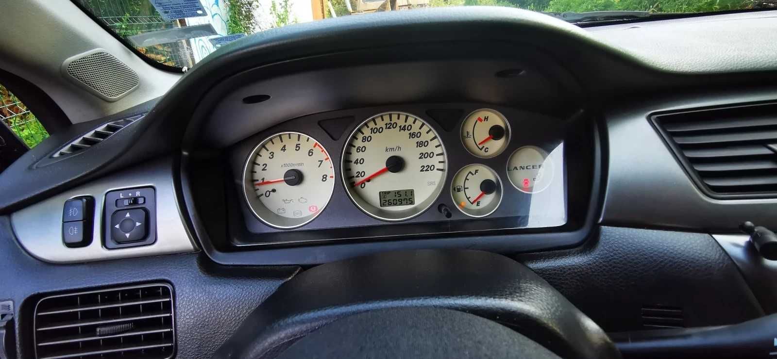 Продавам Mitsubishi Lancer