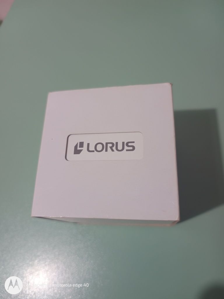 Часовник LORUS използван.