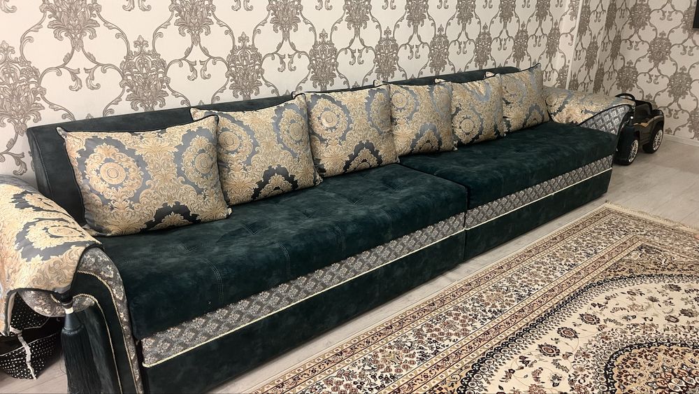 Гостинный диван за 75 000 тг