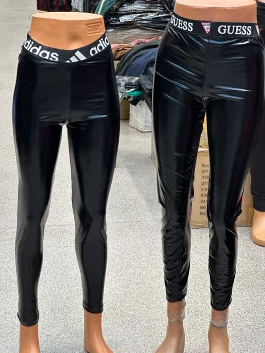 Pantaloni de piele, noi