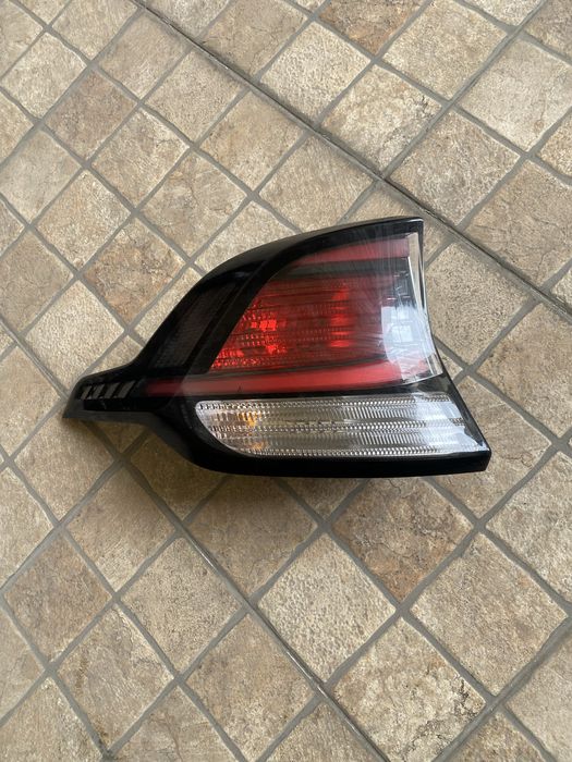 Kia Sportage передние и задние фары