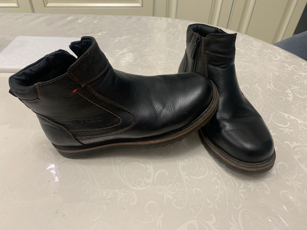 Новые кожаные школьные туфли Полярис, 35 разм