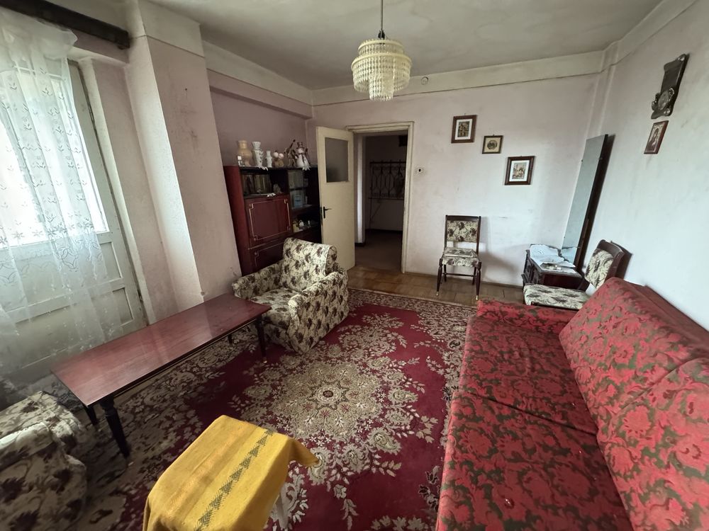 Apartament central 2 camere decomandat , str. Nicolae balcescu
