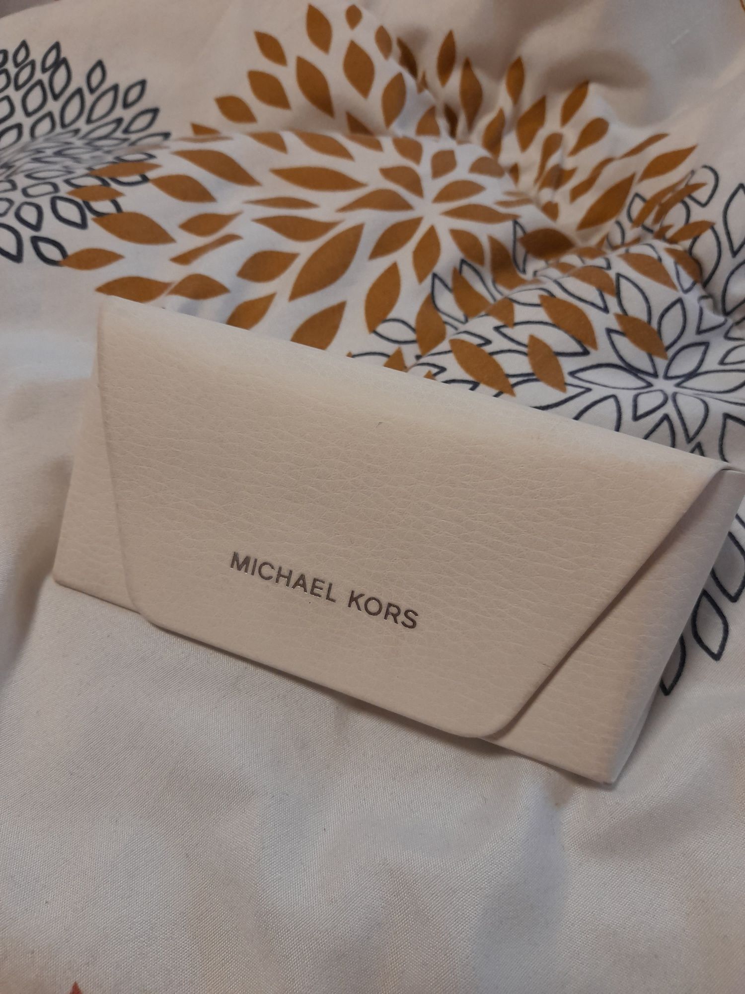 Michael kors дамски слънчеви очила.