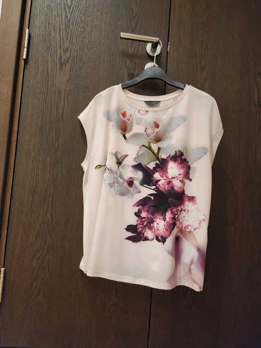 Красива и практична дамска блуза Ted Baker