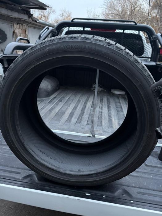Yokohama 255/40R19