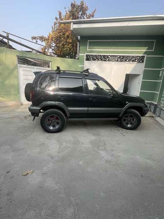 Продаю нива шевроле 2008 года