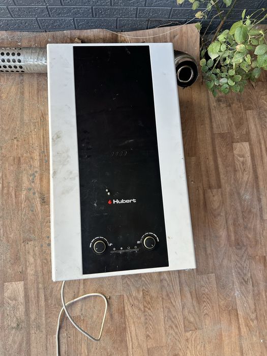 Продам газовый печ hubert
