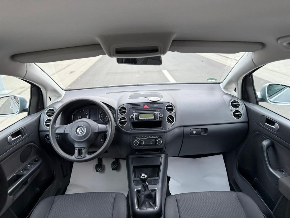 Vând Golf 6 Plus 2.0 Diesel Euro 5