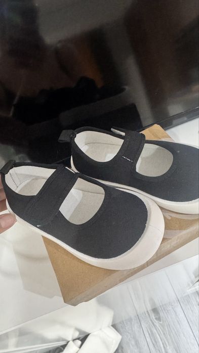 Детская обувь новый