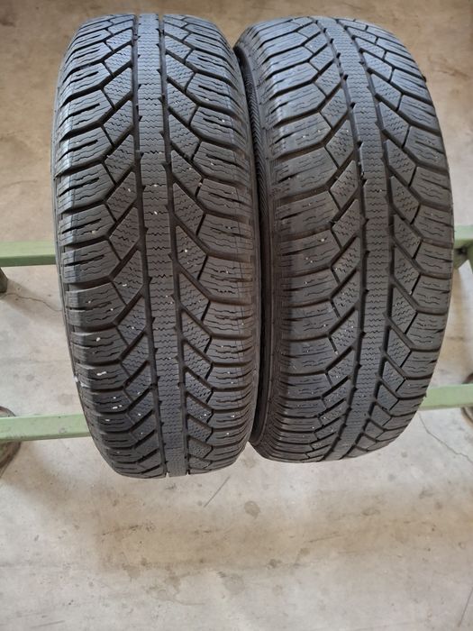 2 Anvelope de iarnă 185 65 r15 Semperit