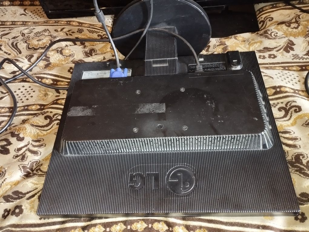 Продам монитор LG 4:3