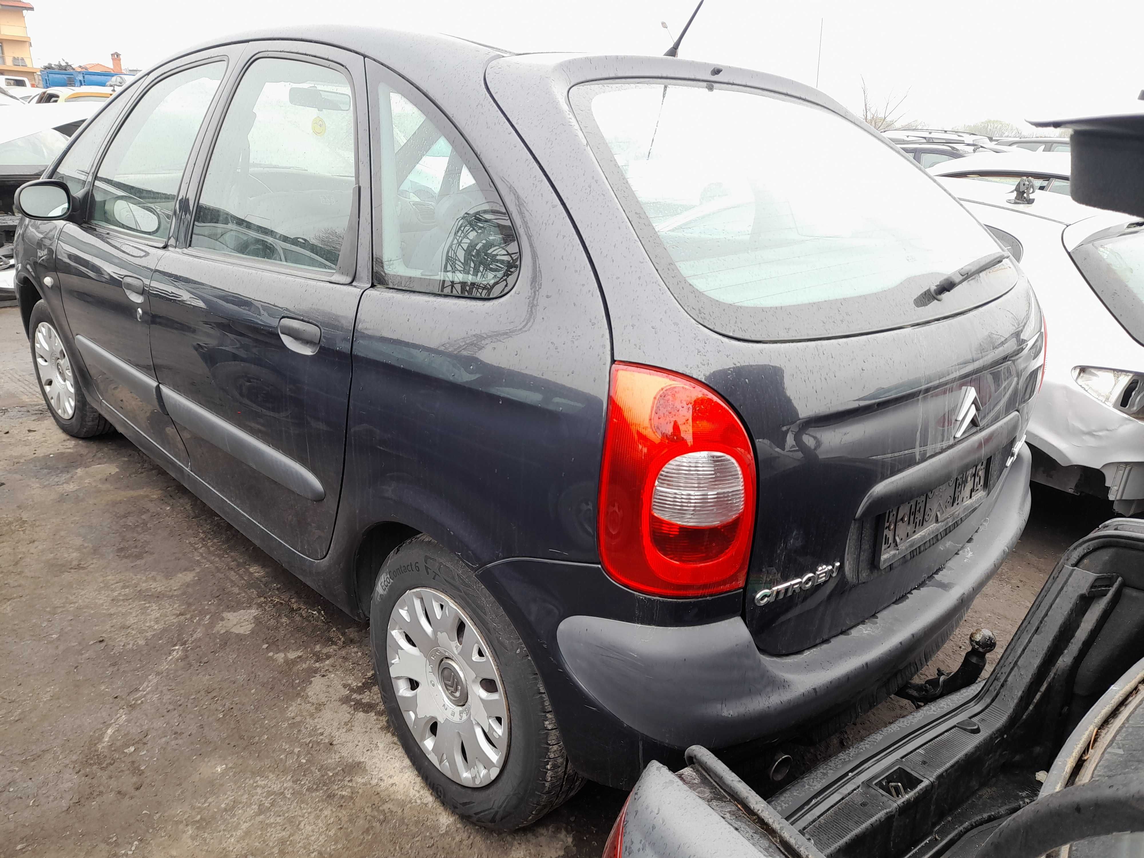 На части! Citroen Xsara Picasso 1.8i