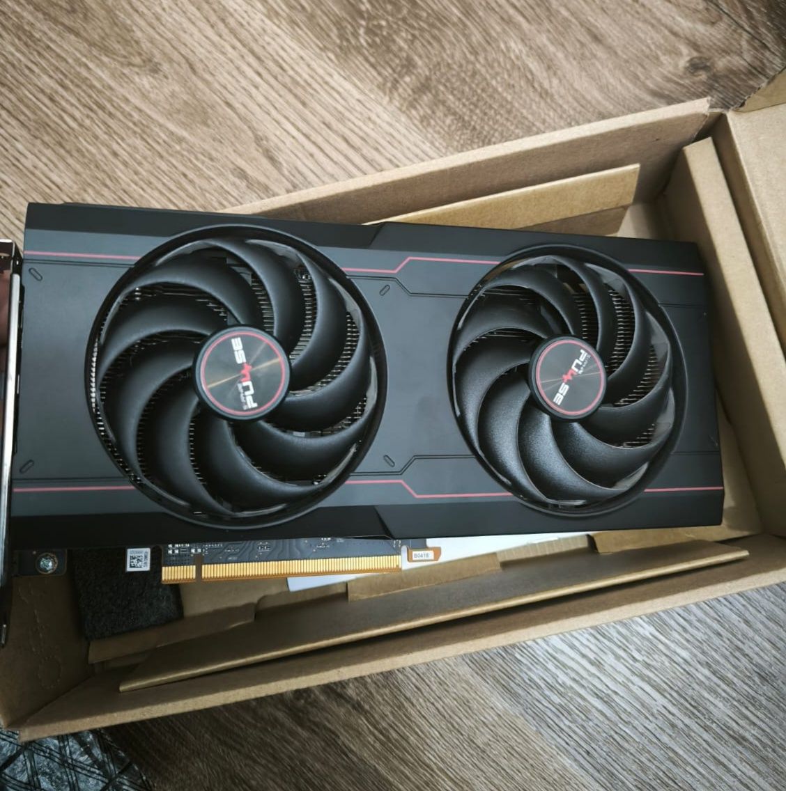 Продам видеокарту Radeon rx 6600 xt 8gb
Память м
