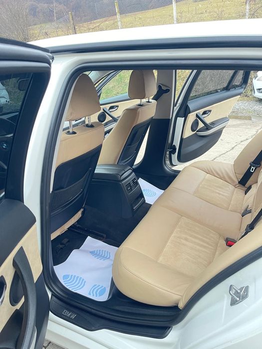 Vând Seria 3 Touring an 2012