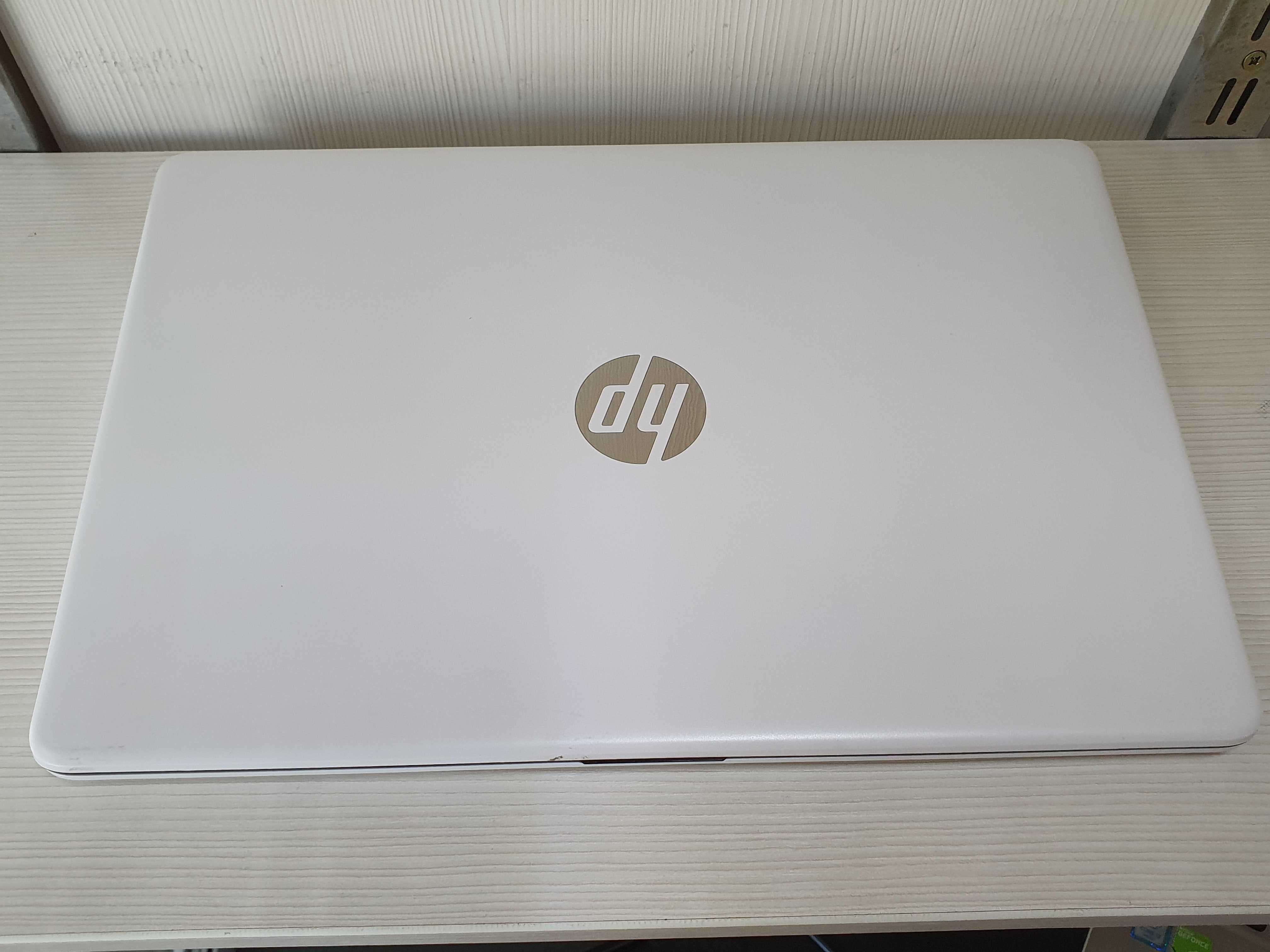 Laptop HP, Intel i5-1135G7 ,8GB,SSD 950GB Vintage Gold Bacau Marasesti