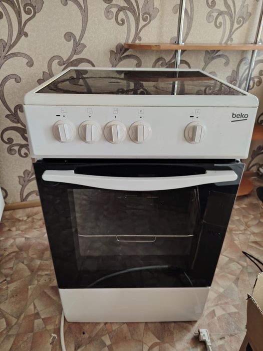 Продается электрическая плита