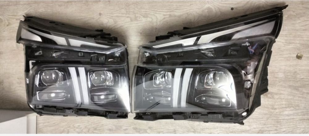 Фар передний Оригиналы