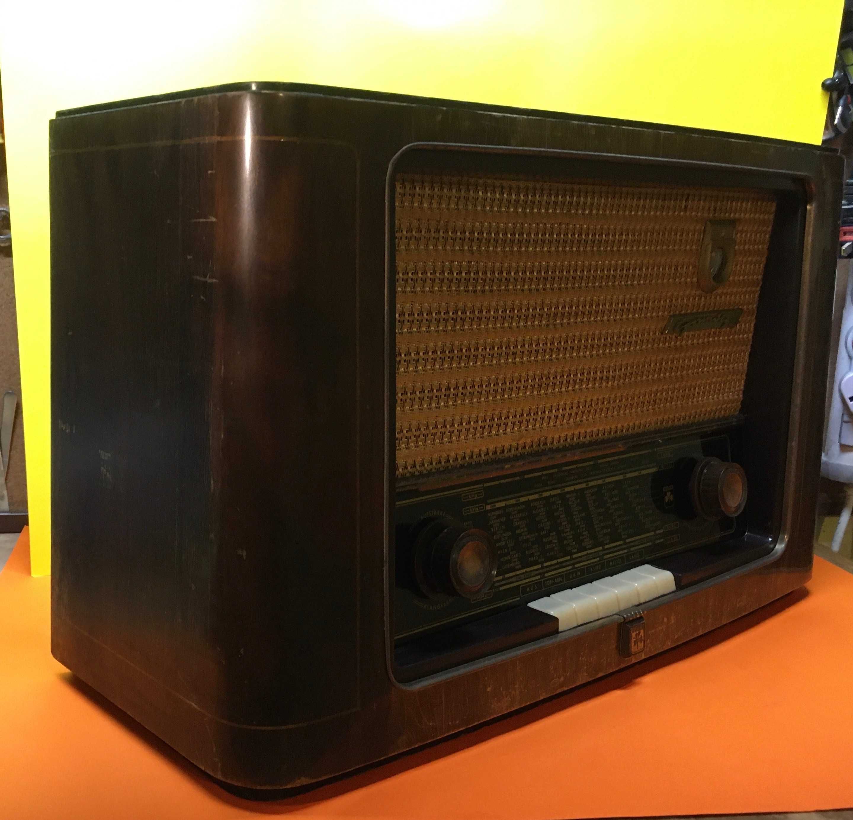 Ретро Радио Grundic Type 2012 /1953 година