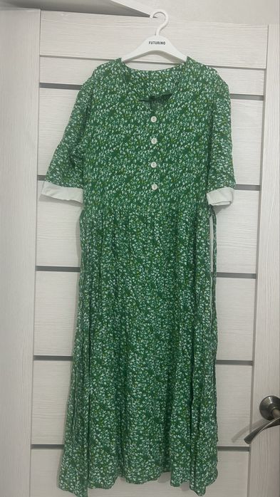 Зеленое плвтье лёгкое летнее