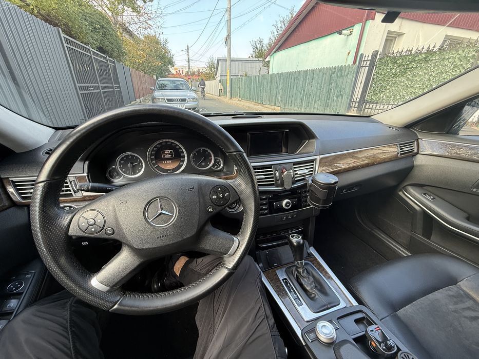 Mercedes E Class 2012 2.2D Automata, schimb variante