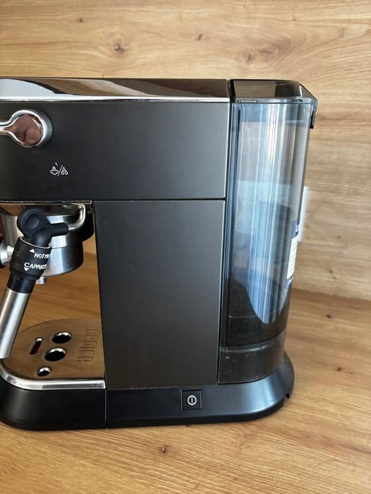 Aparat de cafea Delonghi