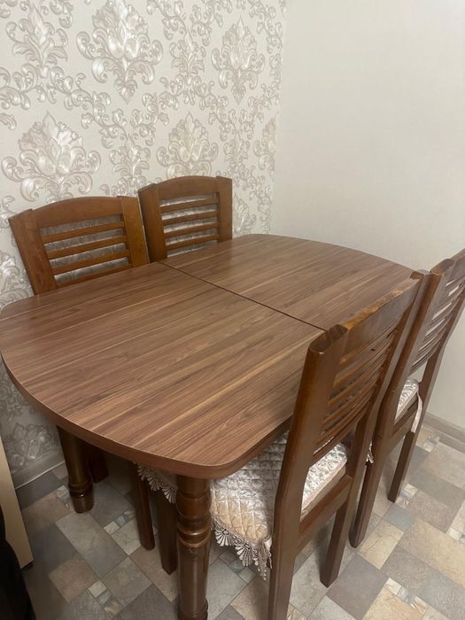 Продам стол со стульями