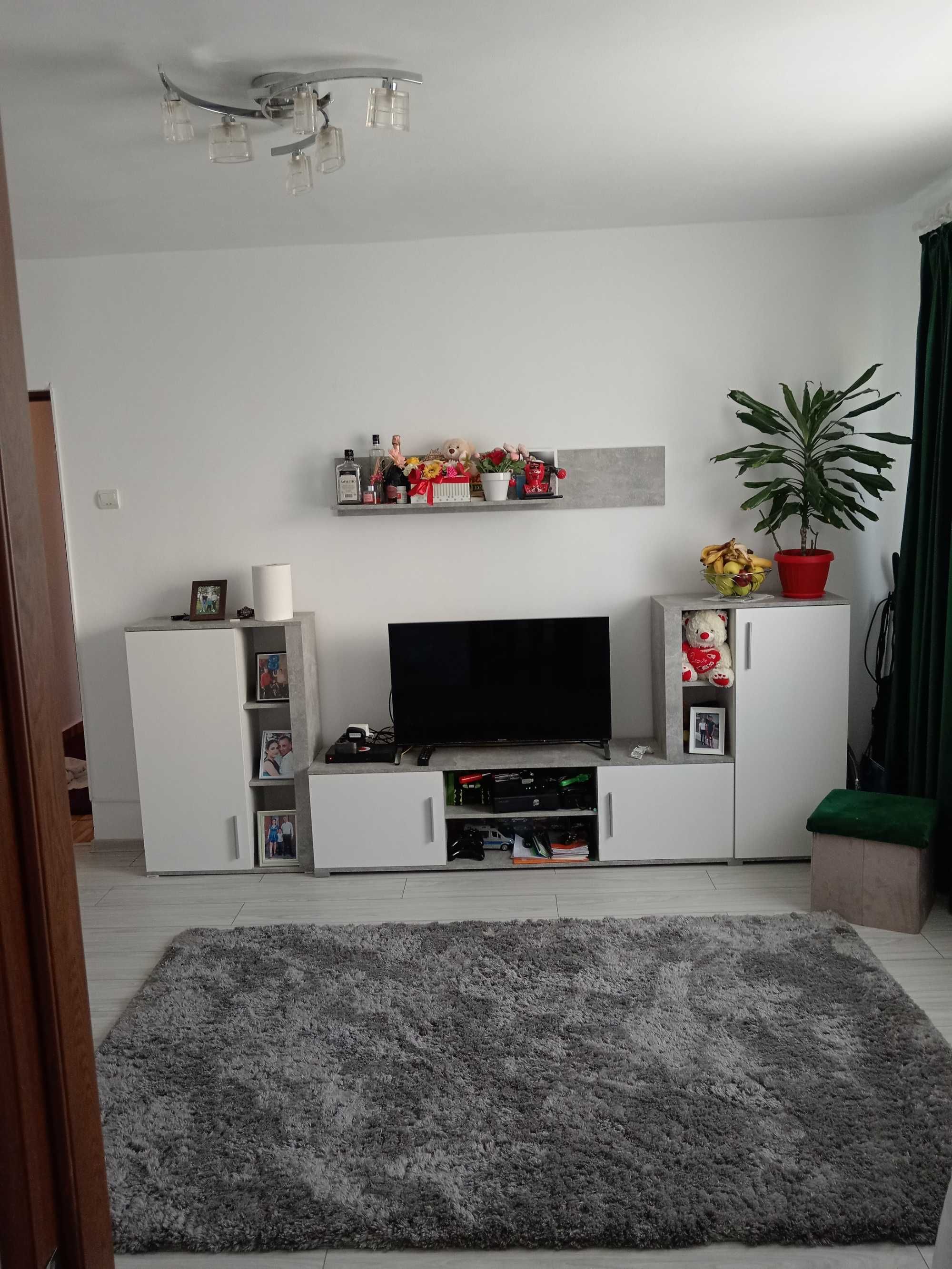 Apartament 2 camere de vanzare