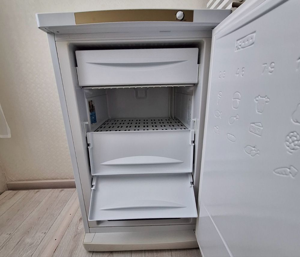 Морозильник indesit