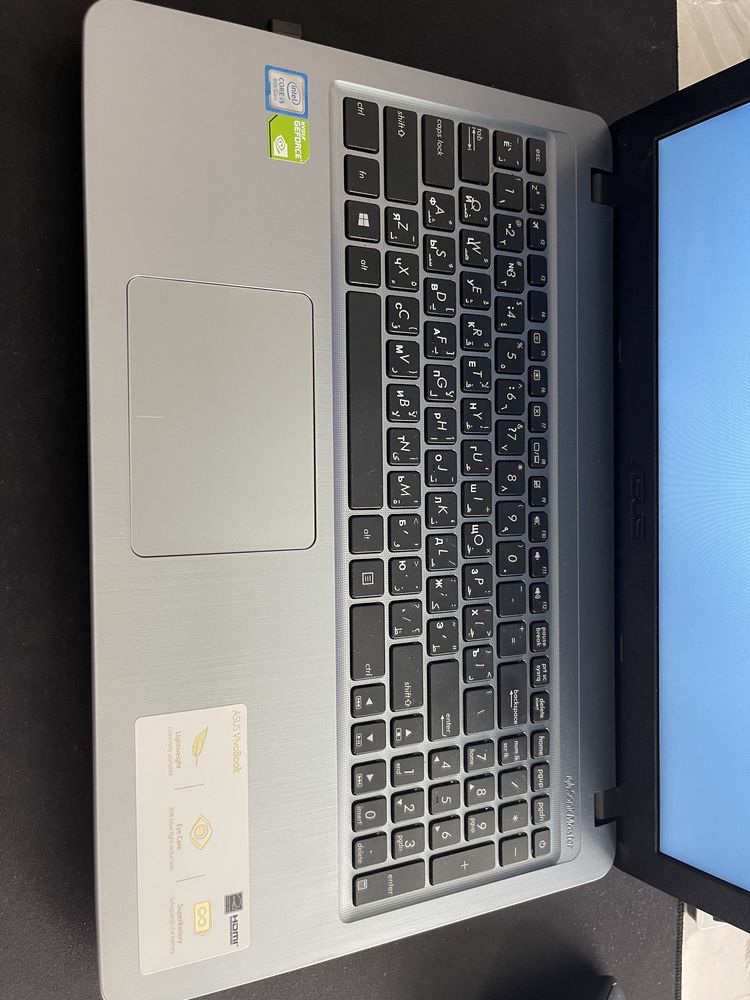 Asus Vivobook i5