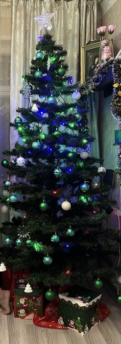 Ёлка новогодняя искусственная