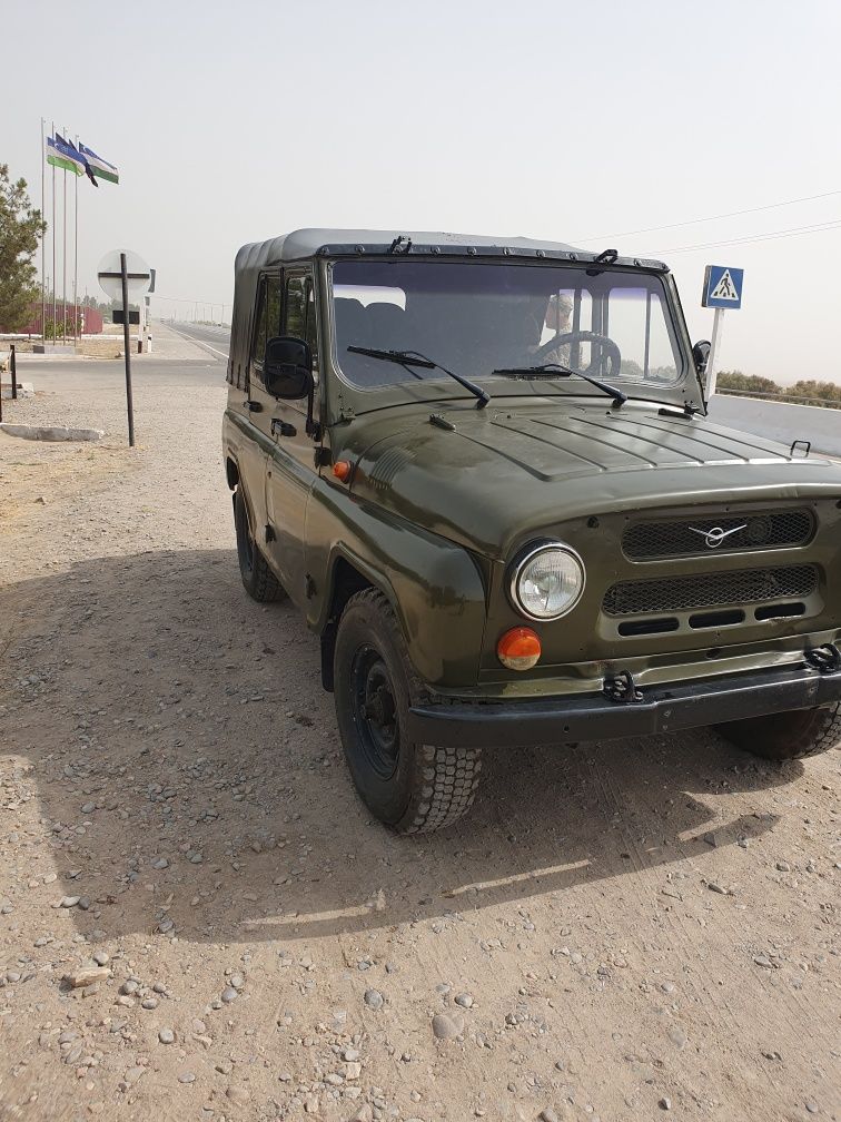 Uaz sotiladi yil 2002 holati zòr