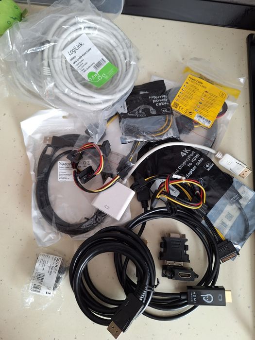 Retilistică adaptoare cabluri ram pc