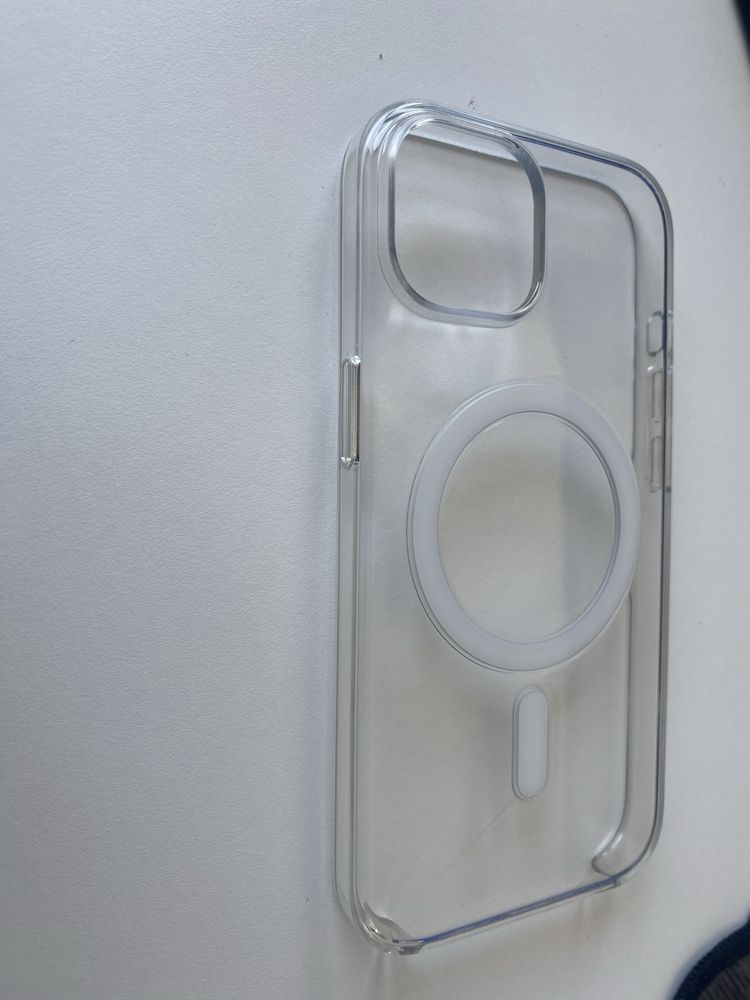 Vand husa originala Apple pentru Iphone 15 , clear case cu magsafe