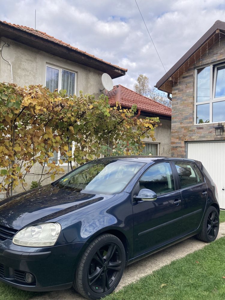 De vanzare GOLF 5